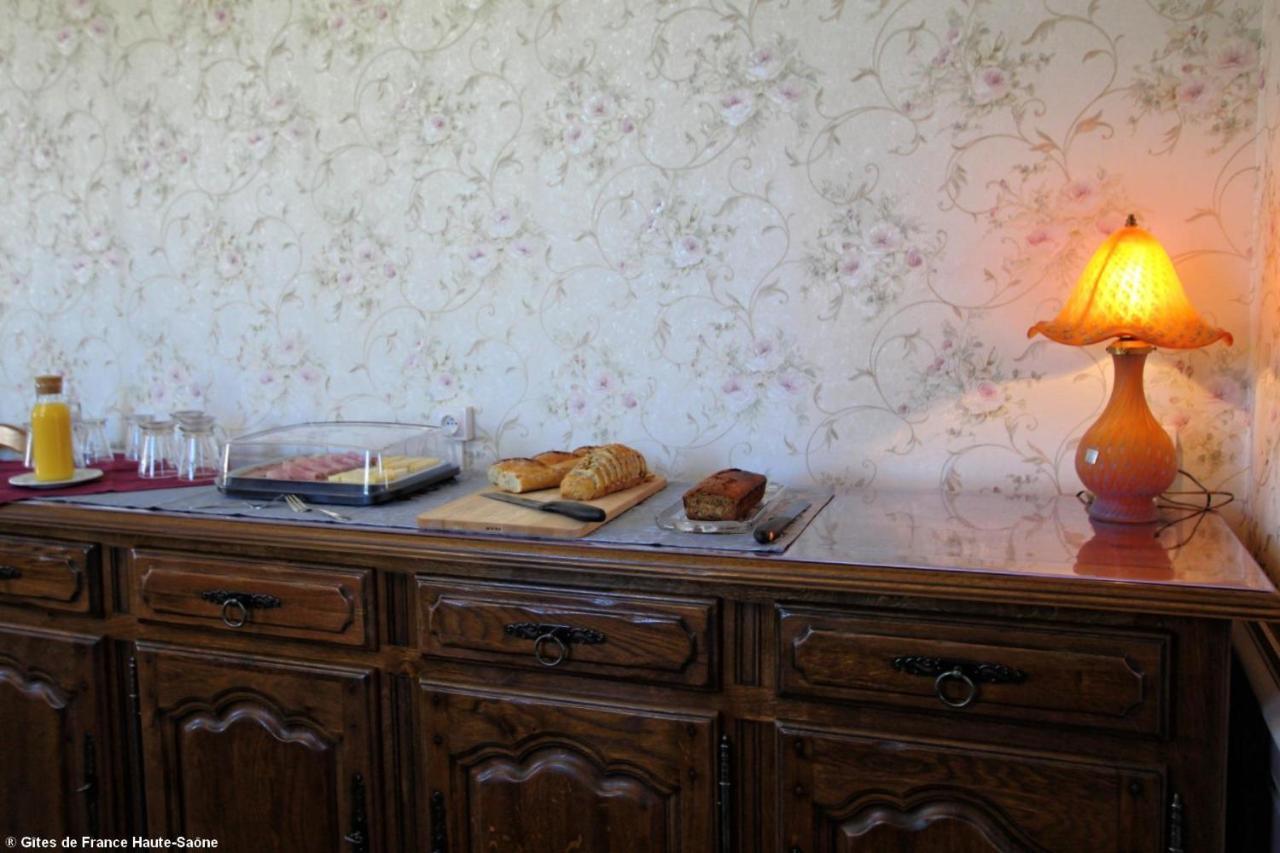 Bed and Breakfast Au Fil Du Temps Fougerolles-Saint-Valbert Экстерьер фото