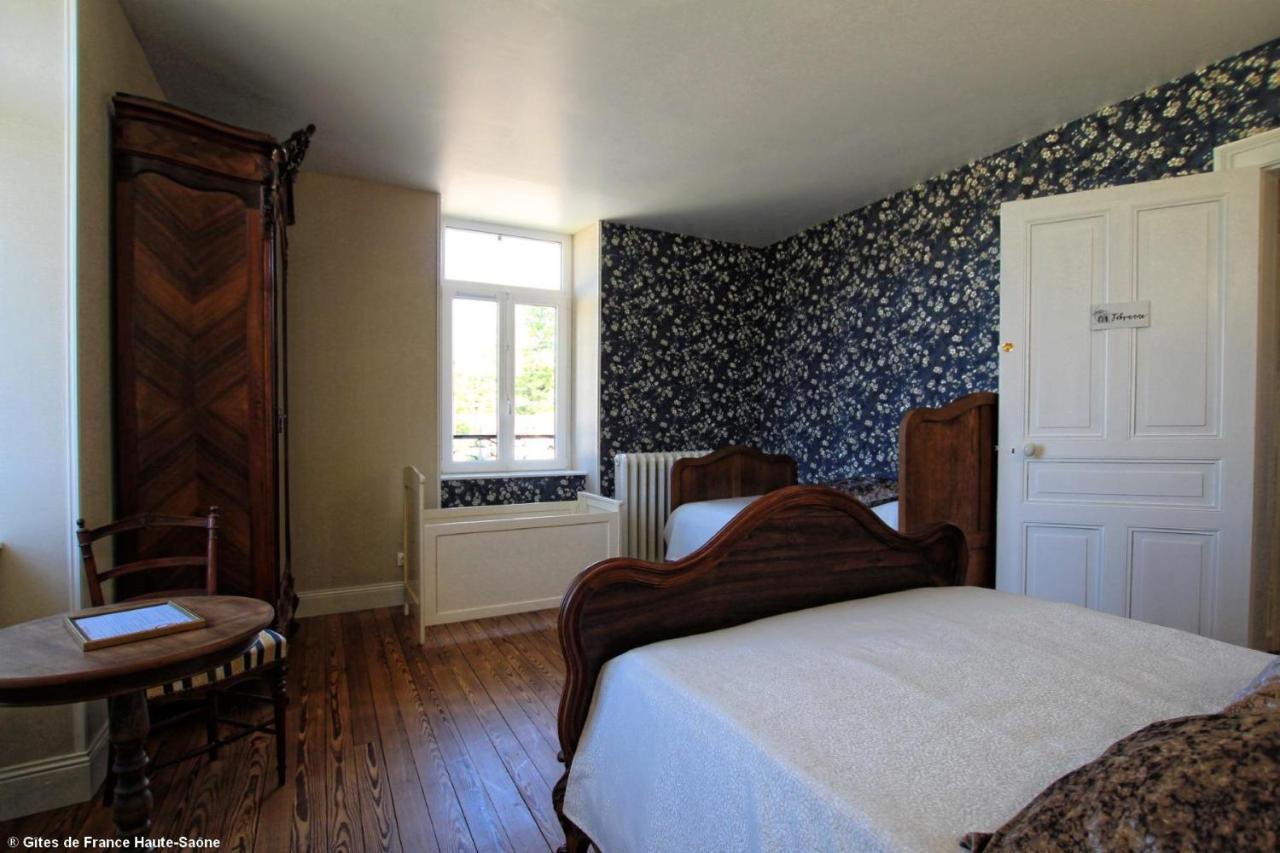 Bed and Breakfast Au Fil Du Temps Fougerolles-Saint-Valbert Экстерьер фото